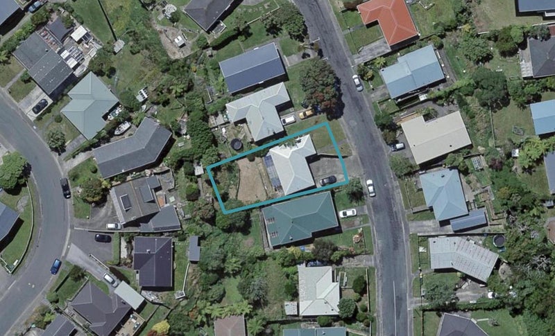 53 Batchelor Street, Newlands, Wellington - Carousel 1
