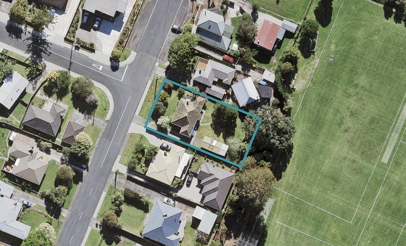 27 Vanguard Road, Kelston, Auckland - Carousel 1