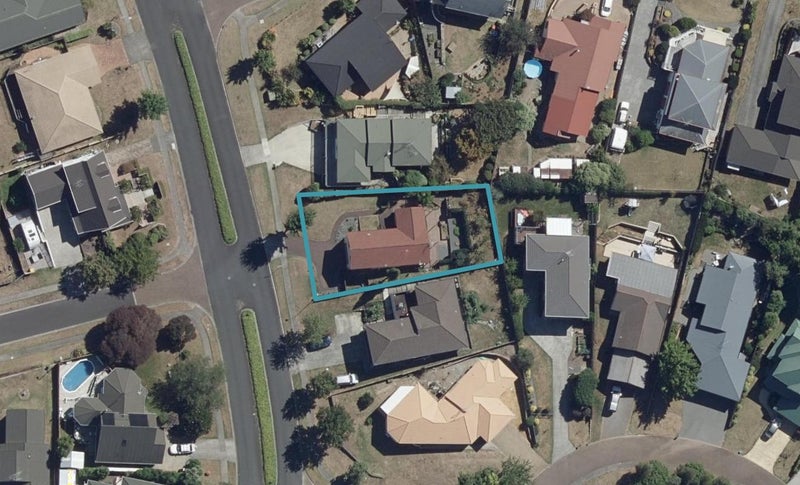 247 Grandview Road, Western Heights, Hamilton - Carousel 1