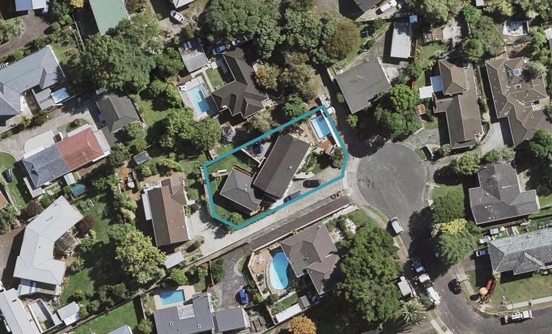 24 Freshney Place, Hillpark, Auckland - Carousel 1