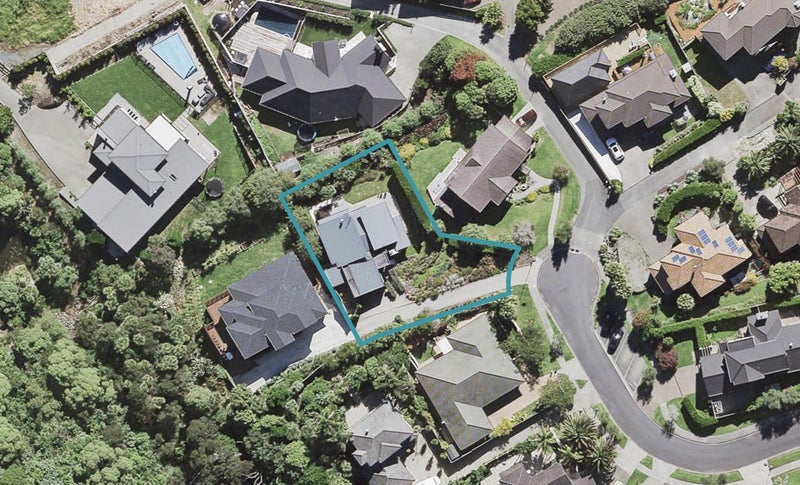 16 Meteor Place, Schnapper Rock, Auckland - Carousel 1