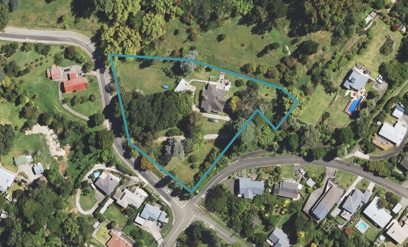 5 Hillview Terrace, Mangapapa, Gisborne - Carousel 1