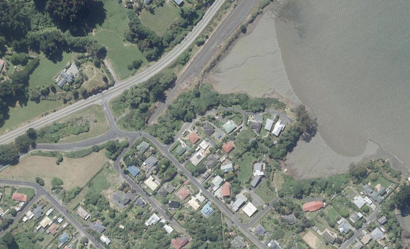 6 Fraser Street, Roseneath, Port Chalmers - Carousel 1