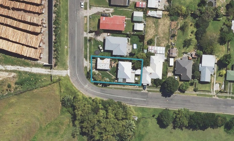 42 Parau Street, Kaiti, Gisborne - Carousel 1