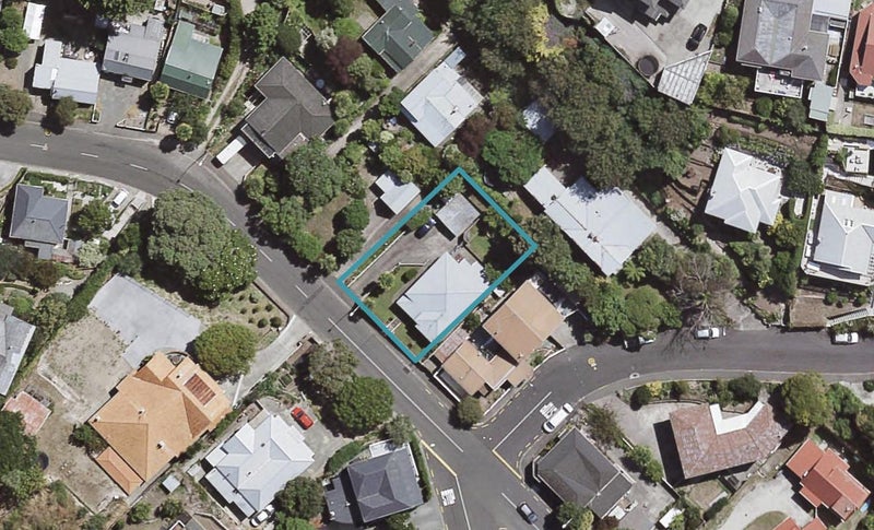 77 Milton Road, Bluff Hill, Napier - Carousel 1