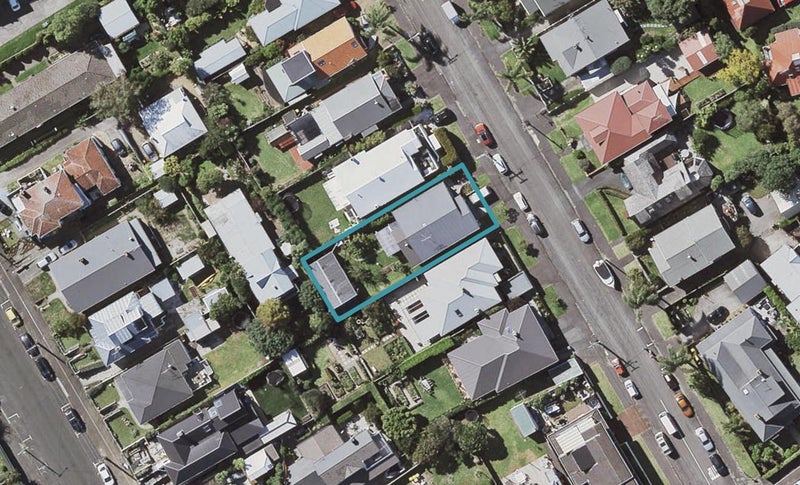 5 Duders Avenue, Devonport, Auckland - Carousel 1