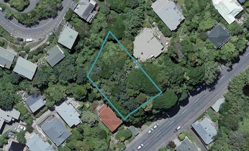 118 Glenmore Street, Kelburn, Wellington - Carousel 1