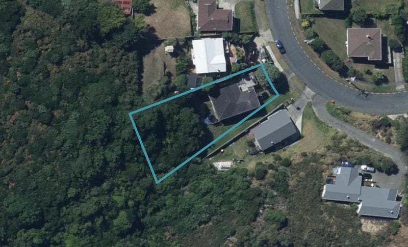 87 Tireti Road, Titahi Bay, Porirua - Carousel 1