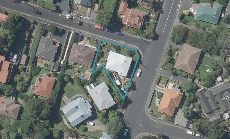 92 Glenpark Avenue, Mornington, Dunedin - Carousel 1