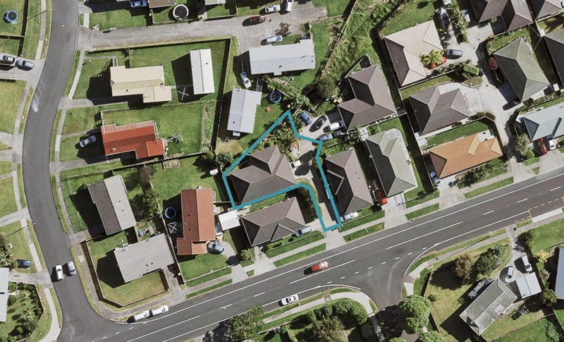 11A Finlayson Avenue, Clendon Park, Auckland - Carousel 1