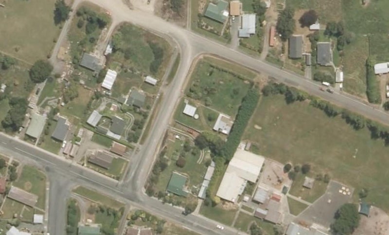 6 Mill Street, Clinton, Otago - Carousel 1