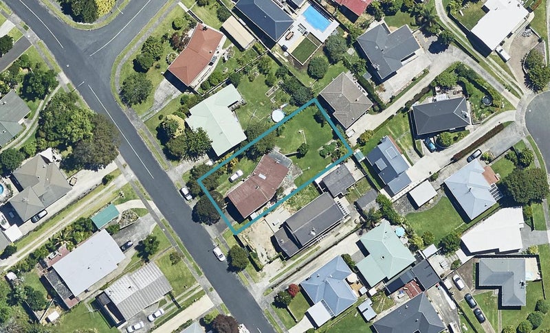 21 The Drive, Brookfield, Tauranga - Carousel 1