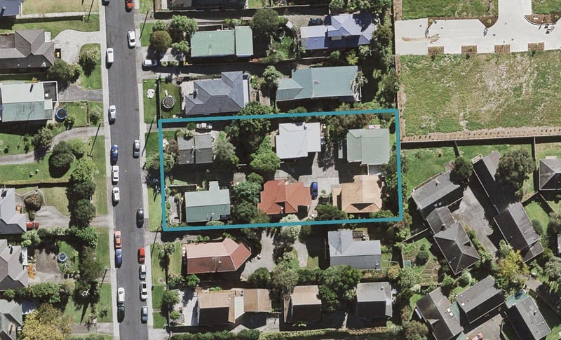 4/17 Aorangi Place, Birkenhead, Auckland - Carousel 1