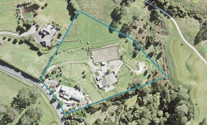 155 Windmill Drive, Silverdale - Carousel 1