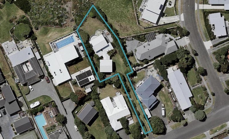 133 Field Way, Waikanae Beach, Waikanae - Carousel 1