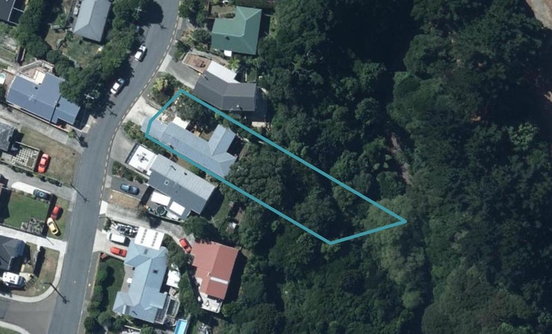 9 Tirowhanga Road, Paremata, Porirua - Carousel 1
