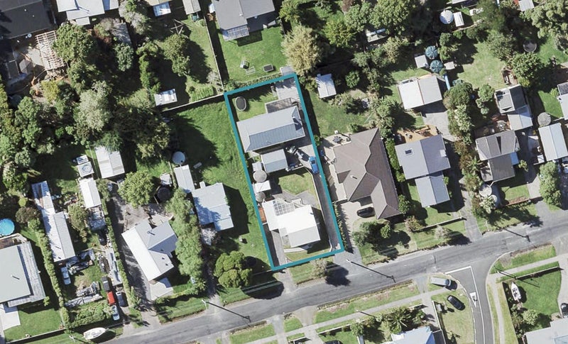 76 Third View Avenue, Beachlands, Auckland - Carousel 1