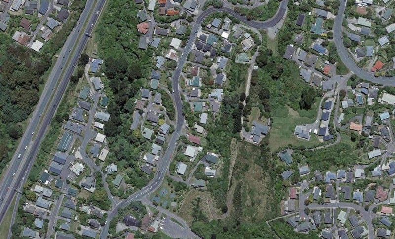 94 Helston Road, Paparangi, Wellington - Carousel 1