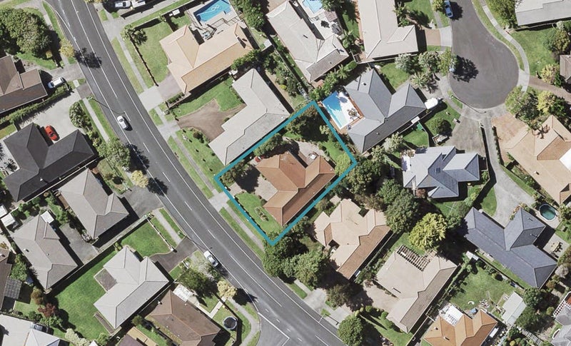 21 Kilimanjaro Drive, Northpark, Auckland - Carousel 1
