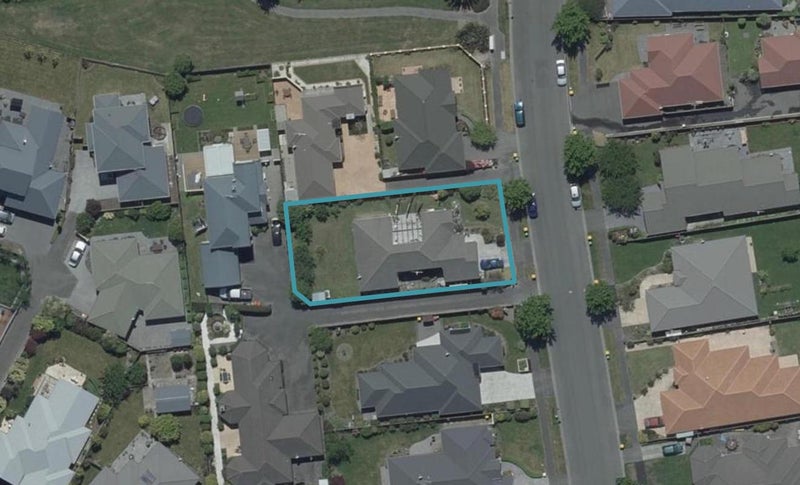 21 Palm Drive, Shirley, Christchurch - Carousel 1