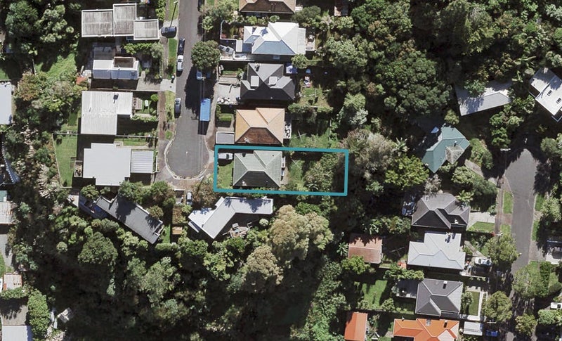10 Herringson Avenue, Grey Lynn, Auckland - Carousel 1