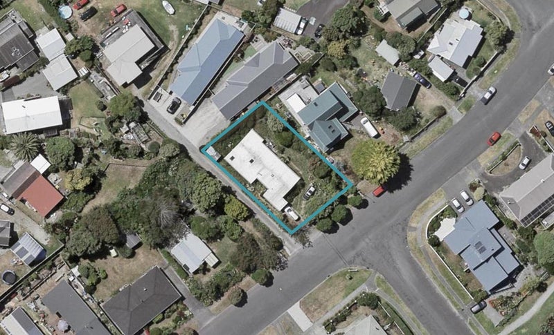 191 Tutere Street, Waikanae Beach, Waikanae - Carousel 1