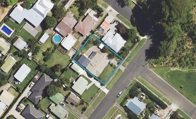 8 Argyll Street, Mangapapa, Gisborne - Carousel 1
