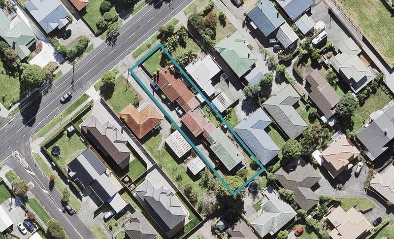 1/124 Hutchinson Avenue, New Lynn, Auckland - Carousel 1