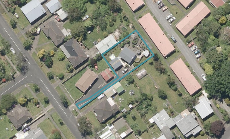 6 Stewart Street, Aramoho, Whanganui - Carousel 1
