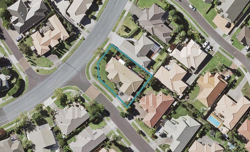 2 Ambleside Drive, Northpark, Auckland - Carousel 1