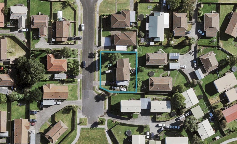 4 Enid Place, Wiri, Auckland - Carousel 1