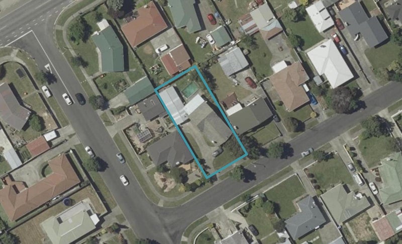 3 Anakiwa Street, Kelvin Grove, Palmerston North - Carousel 1