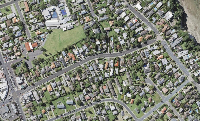 41 Williamson Avenue, Belmont, Auckland - Carousel 1