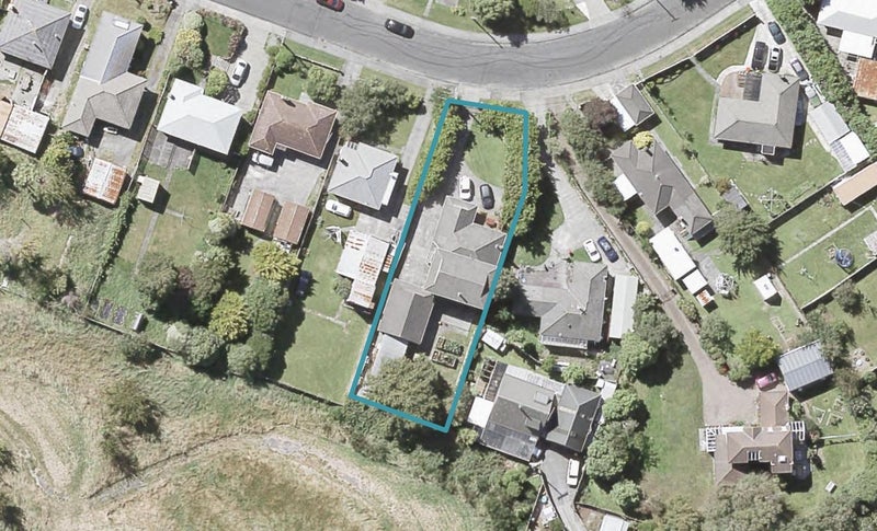 11 McGowan Road, Wainuiomata, Lower Hutt - Carousel 1