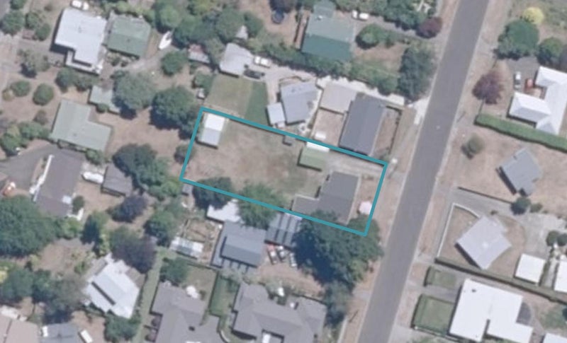 11 Parata Street, Two Mile Bay, Taupo - Carousel 1