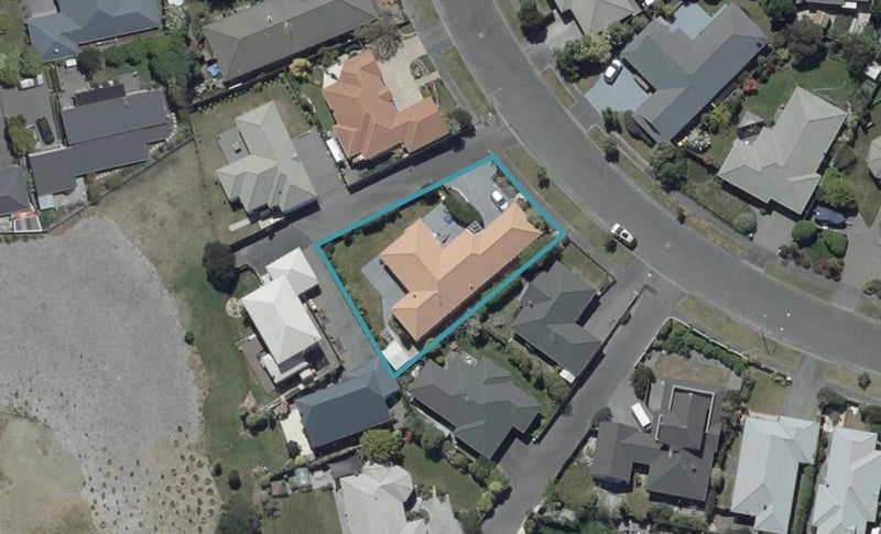 21 Orlando Crescent, Waimairi Beach, Christchurch - Carousel 1