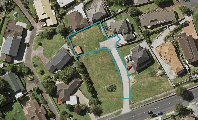 84 Redoubt Road, Goodwood Heights, Auckland - Carousel 1