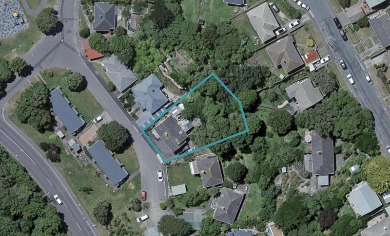 5 Walden Street, Strathmore Park, Wellington - Carousel 1