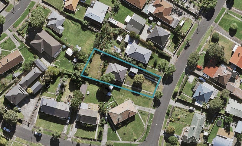 13 Bridgman Avenue, Mount Roskill, Auckland - Carousel 1