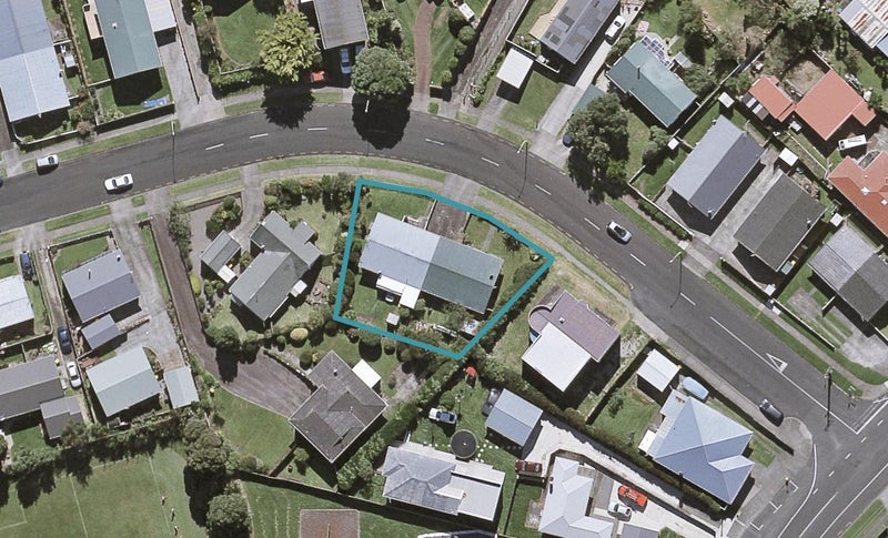 1/9 Herekawe Drive, Spotswood, New Plymouth - Carousel 1