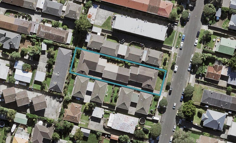 1/49 Kingsway Avenue, Sandringham, Auckland - Carousel 1