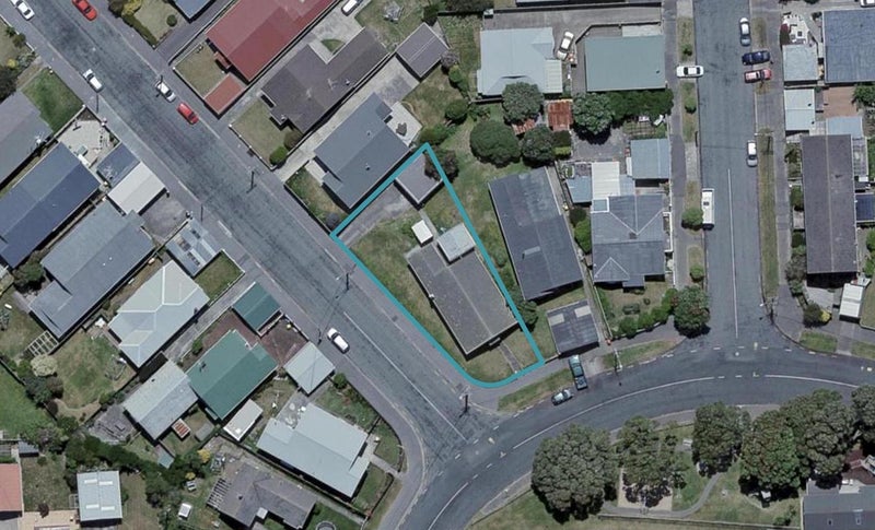 10 Crawford Green, Miramar, Wellington - Carousel 1