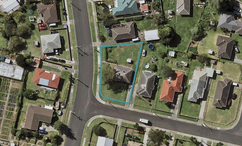 46 Alexander Crescent, Otara, Auckland - Carousel 1