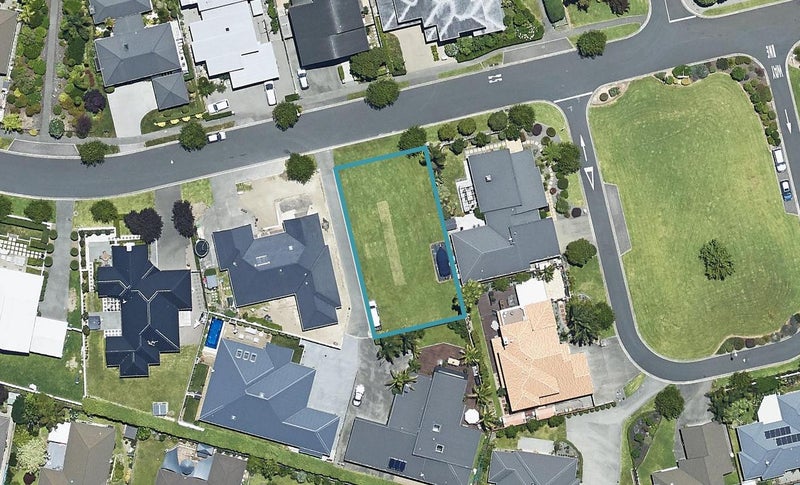 32 Contour Avenue, Pyes Pa, Tauranga - Carousel 1