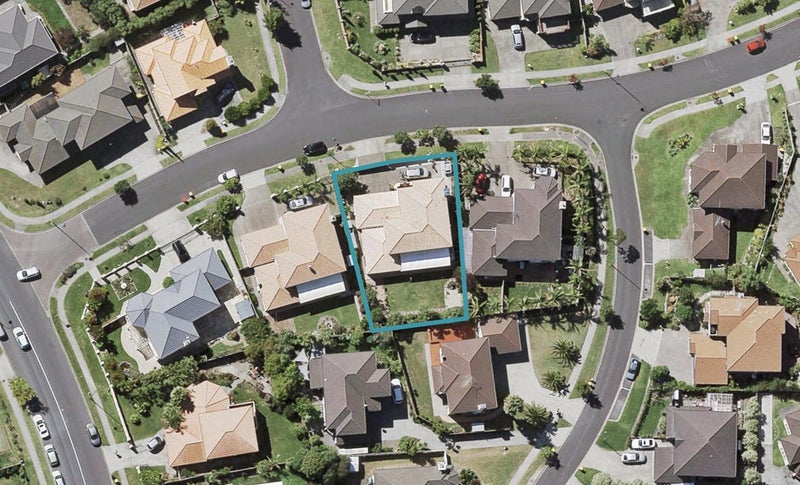 124 Killybegs Drive, Pinehill, Auckland - Carousel 1