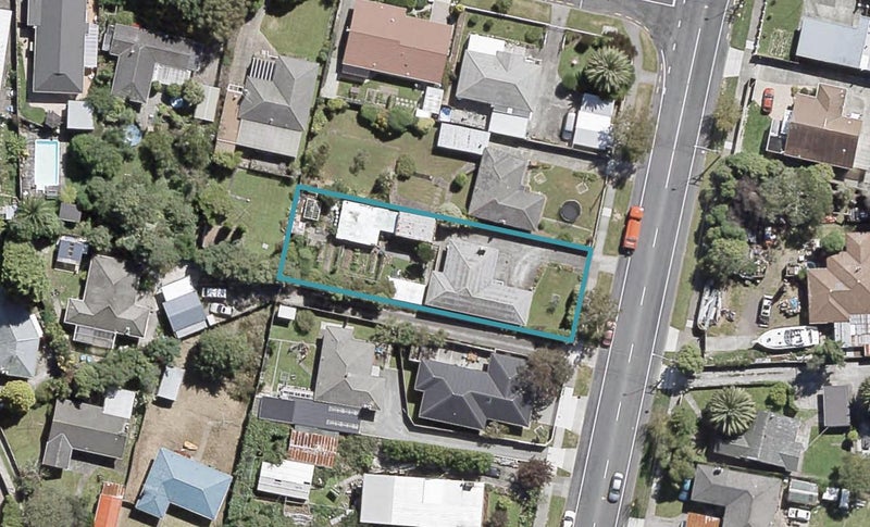 172 Stokes Valley Road, Stokes Valley, Lower Hutt - Carousel 1