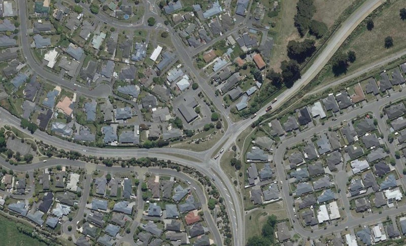 1 Waitikiri Drive, Parklands, Christchurch - Carousel 1