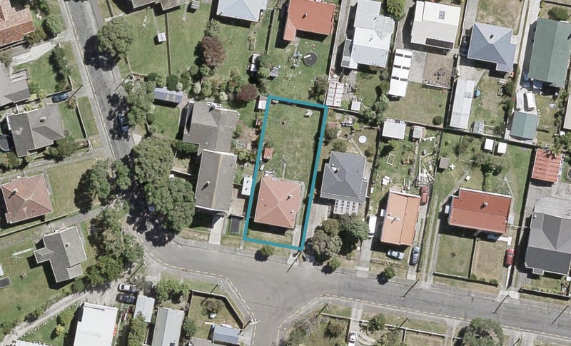 14 Pirie Crescent, Moera, Lower Hutt - Carousel 1