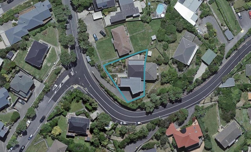 118 Homebush Road, Khandallah, Wellington - Carousel 1