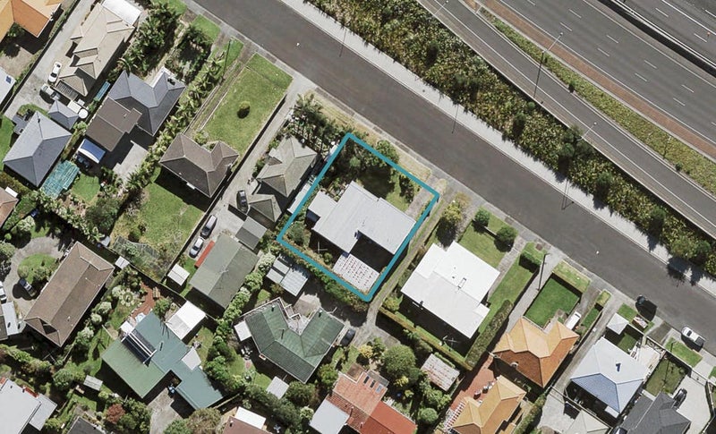 34 Melrose Road East, Hillsborough, Auckland - Carousel 1